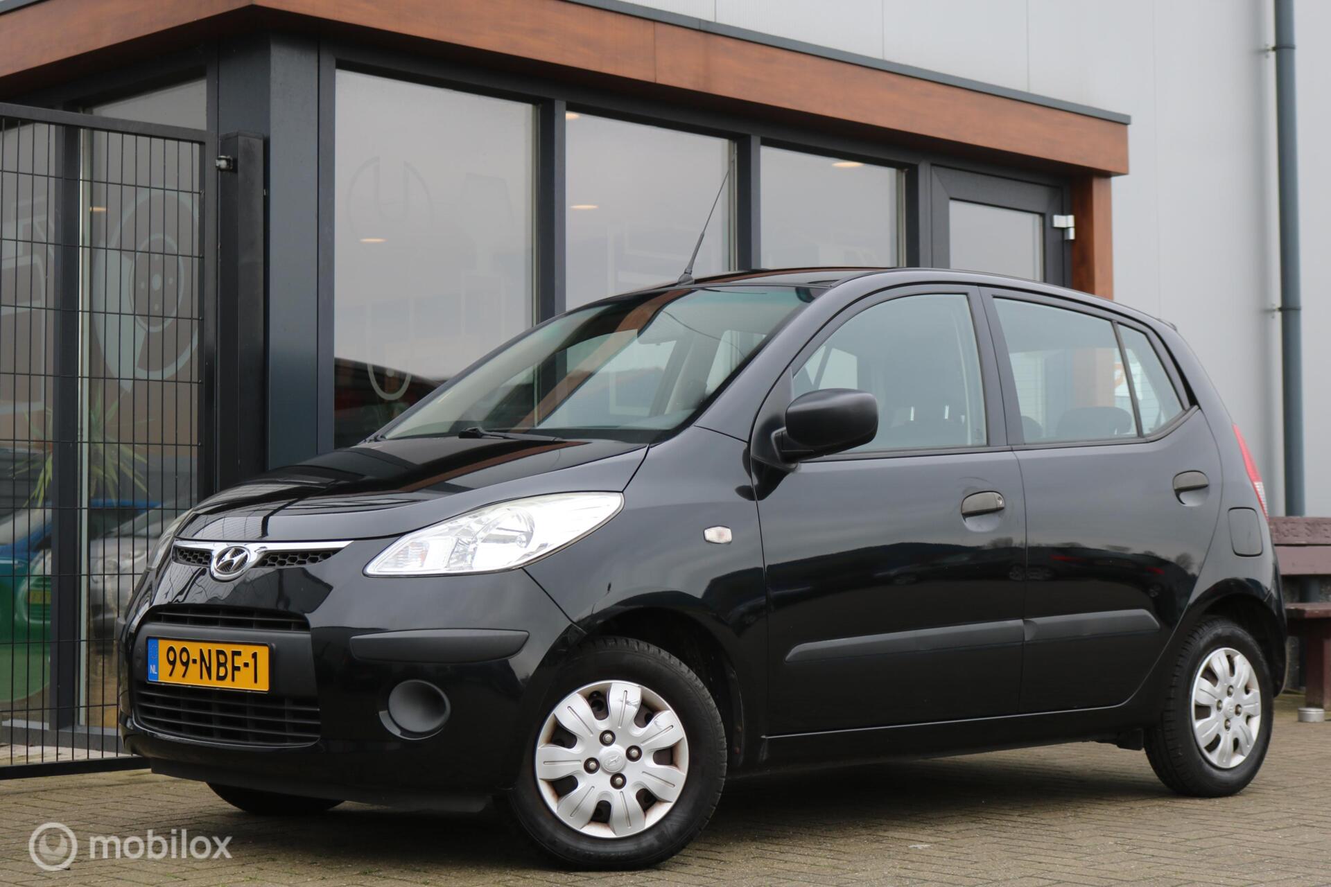 Hyundai I 10 1.1 Active | 1ste eig. | Elektr. pakket | NAP | 2010 - voorkant