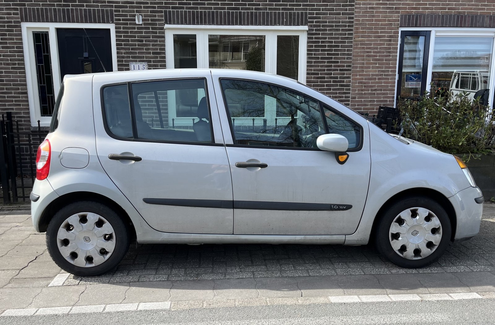 Inspectiefoto van Renault Modus