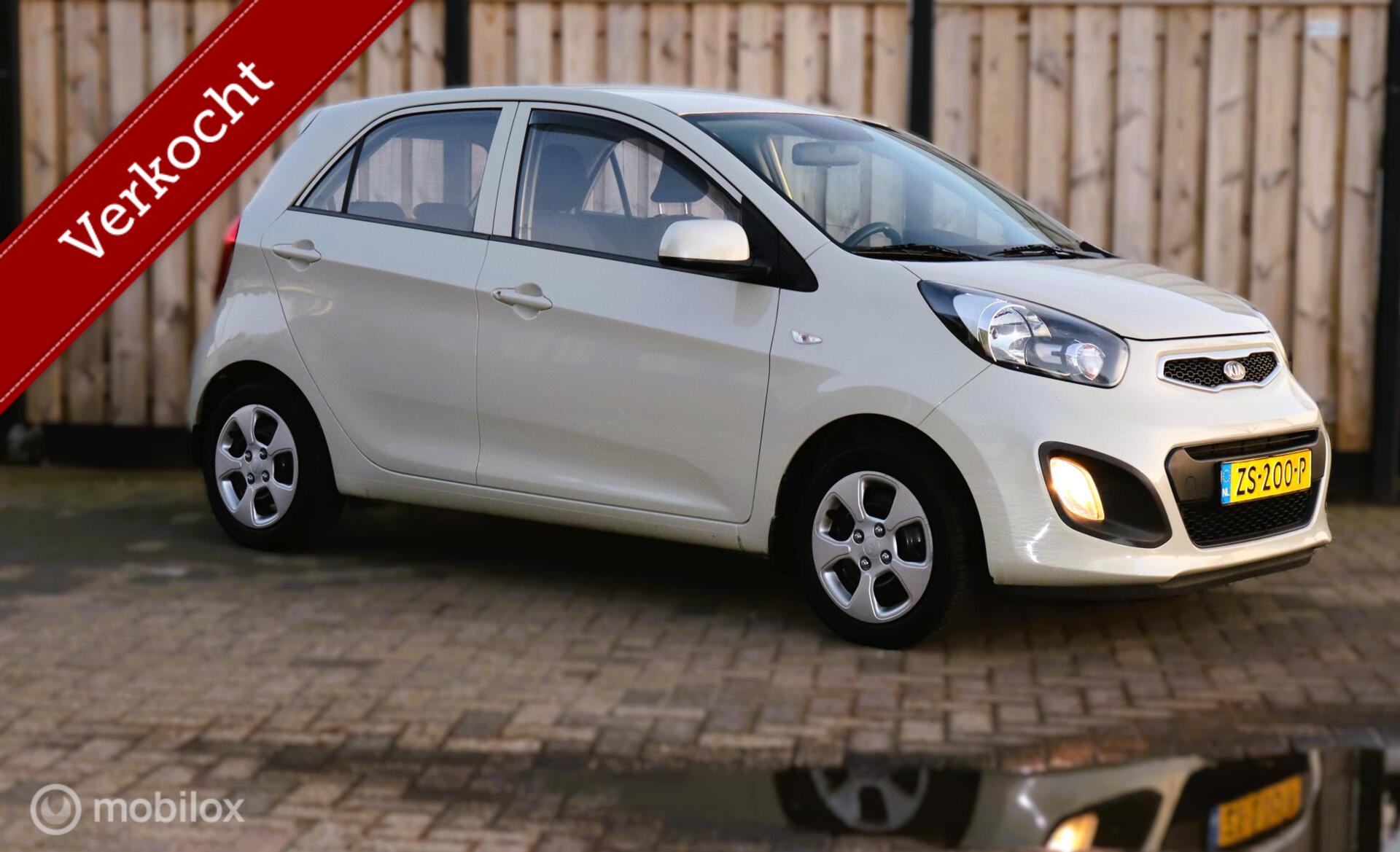 Kia Picanto 1.0 CVVT Airco 2011 - voorkant