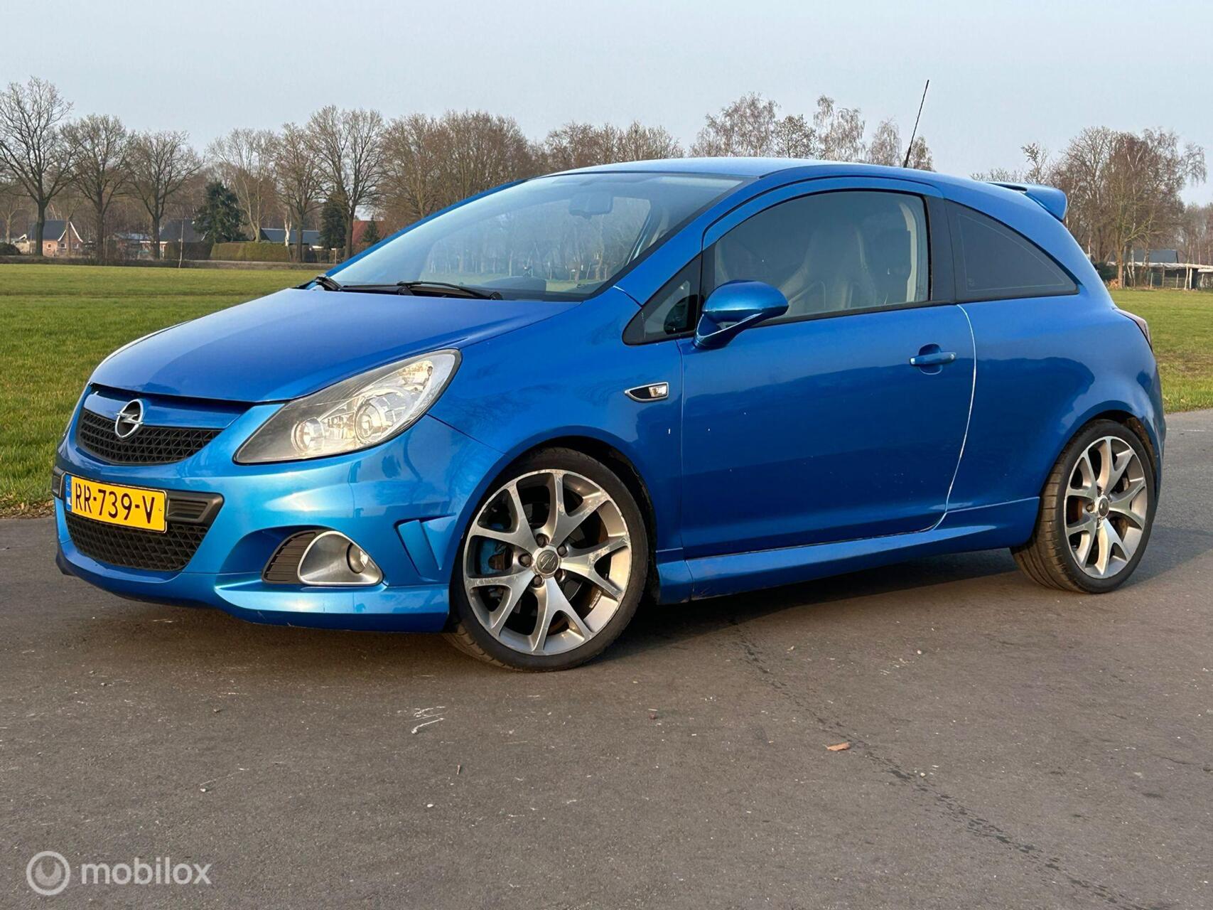 Opel Corsa 1.6-16V T OPC 2008 - voorkant
