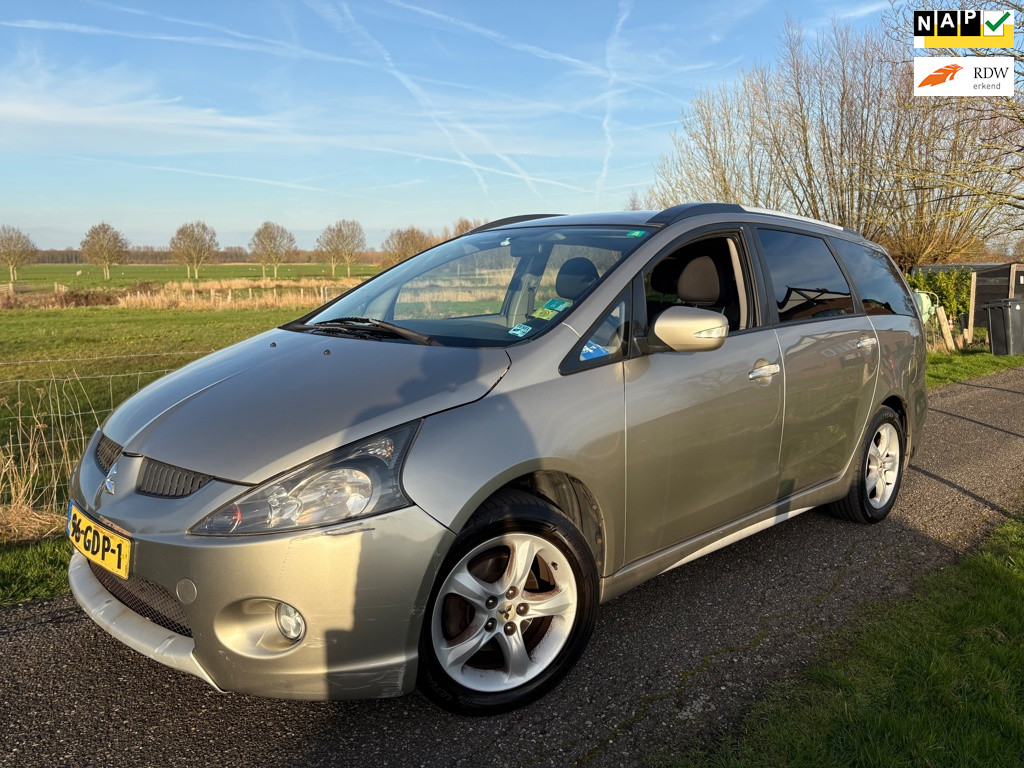 Foto van Mitsubishi Grandis