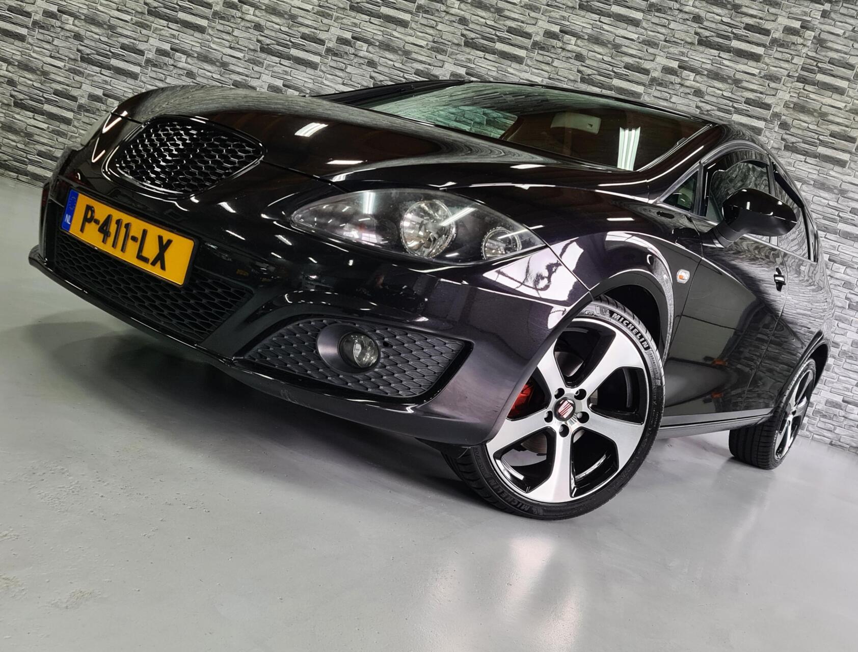 Seat Leon 1.4 TSI Businessline *18inch GTI*Bluetooth*camera! 2009 - voorkant