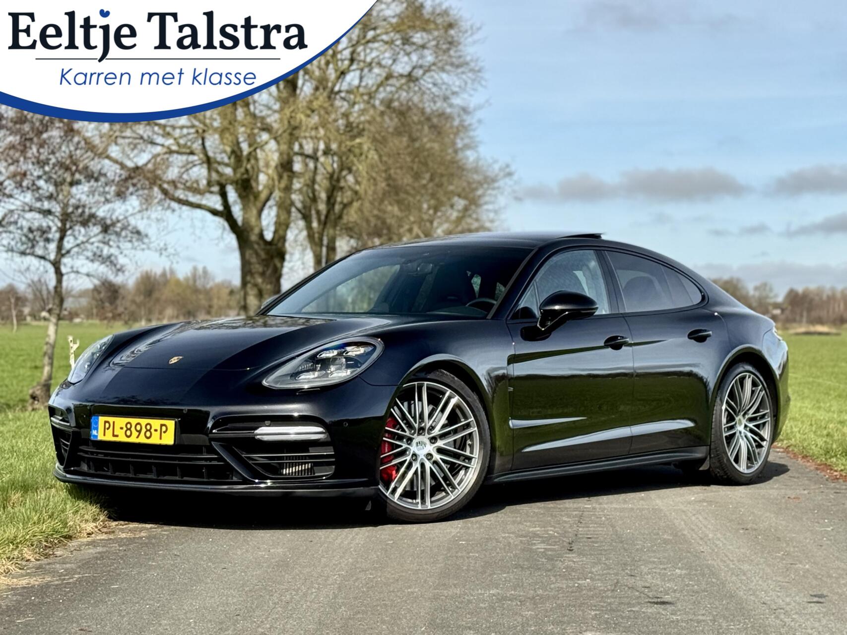 Foto van PORSCHE PANAMERA TURBO