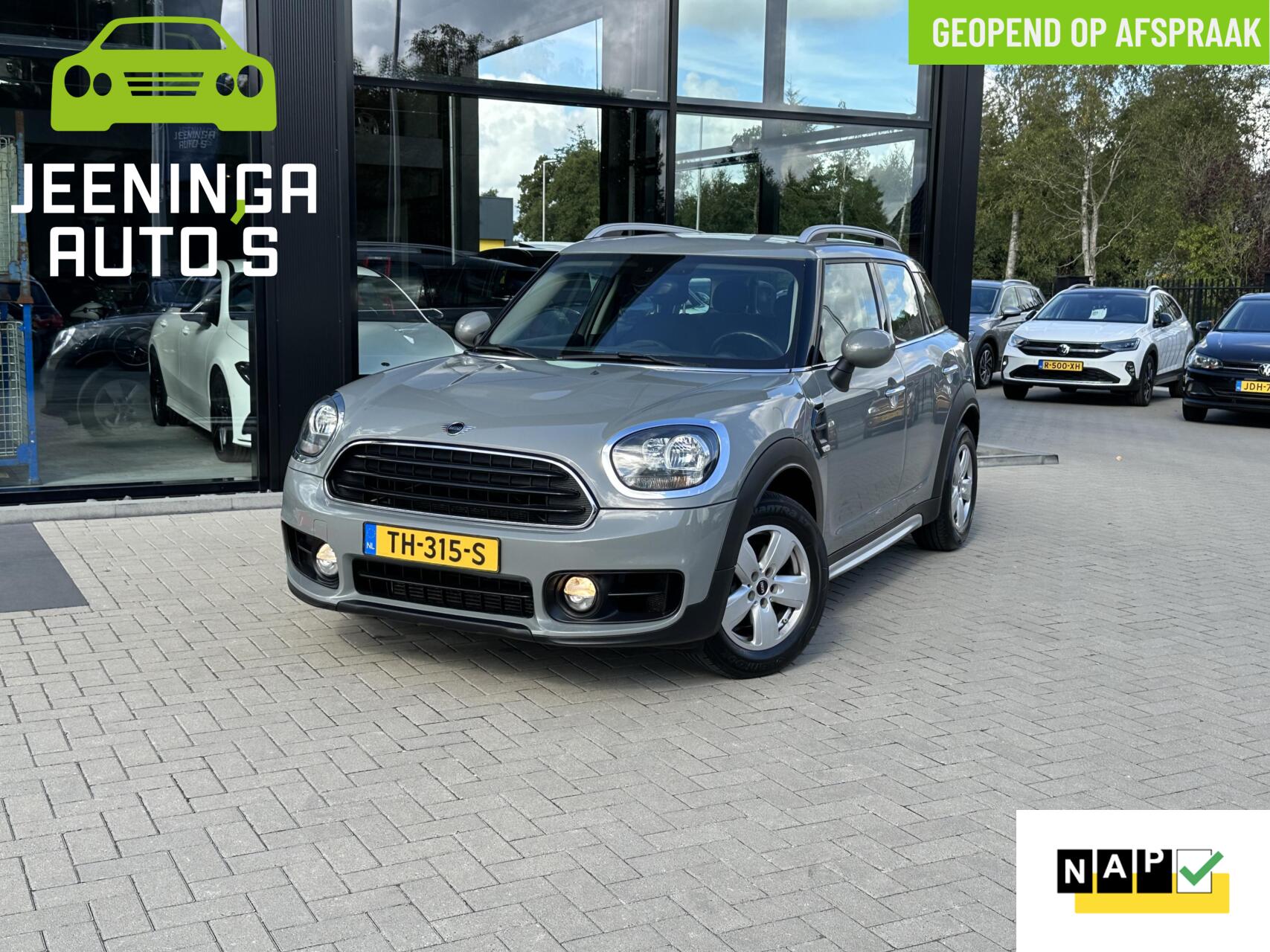 Foto van MINI COUNTRYMAN COOPER