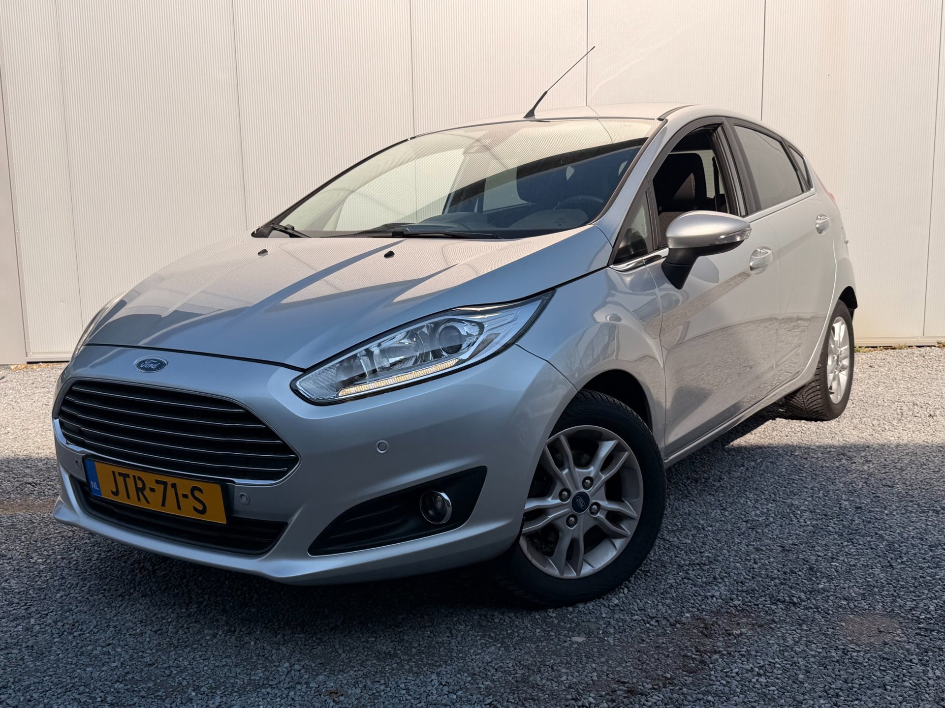 Ford Fiesta 1.0 EcoBoost Titanium Nieuwe Distributieriem Navi Stoelverw PDC 12 MND Garantie !!! 2017 - voorkant