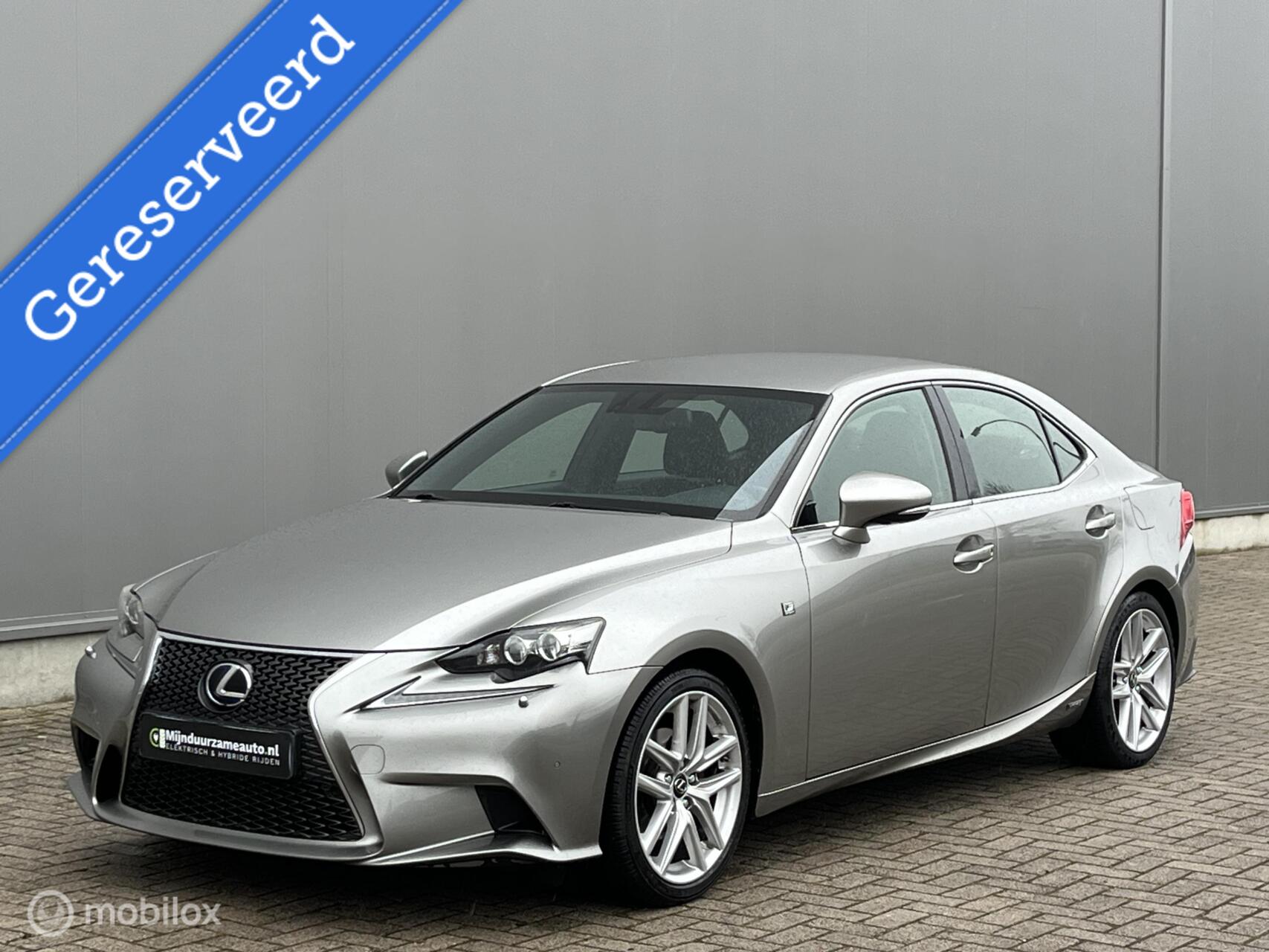 Foto van Lexus IS