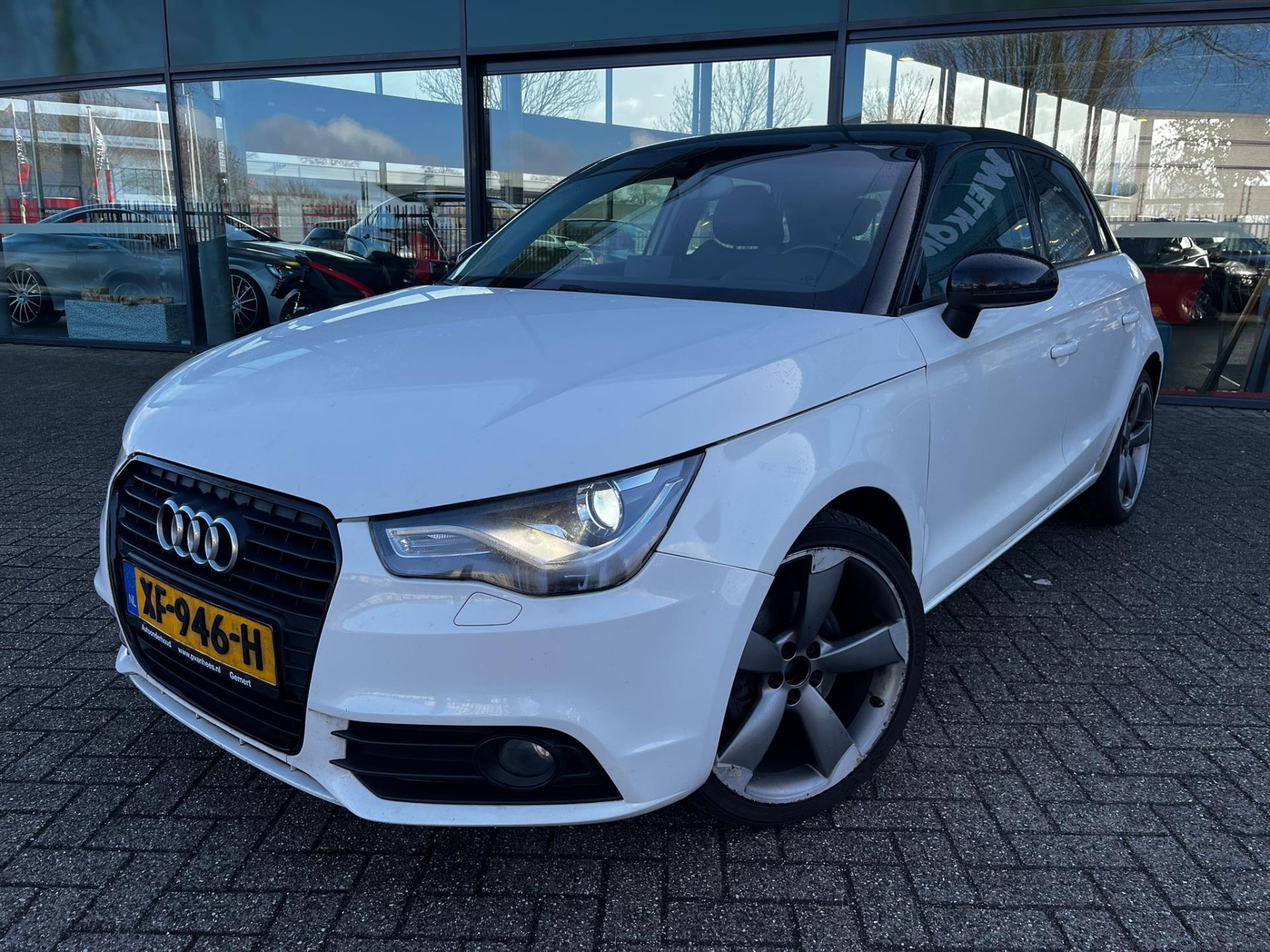 Audi A1 Sportback 1.4 TFSI Ambition Pro Line Business 2012 - voorkant