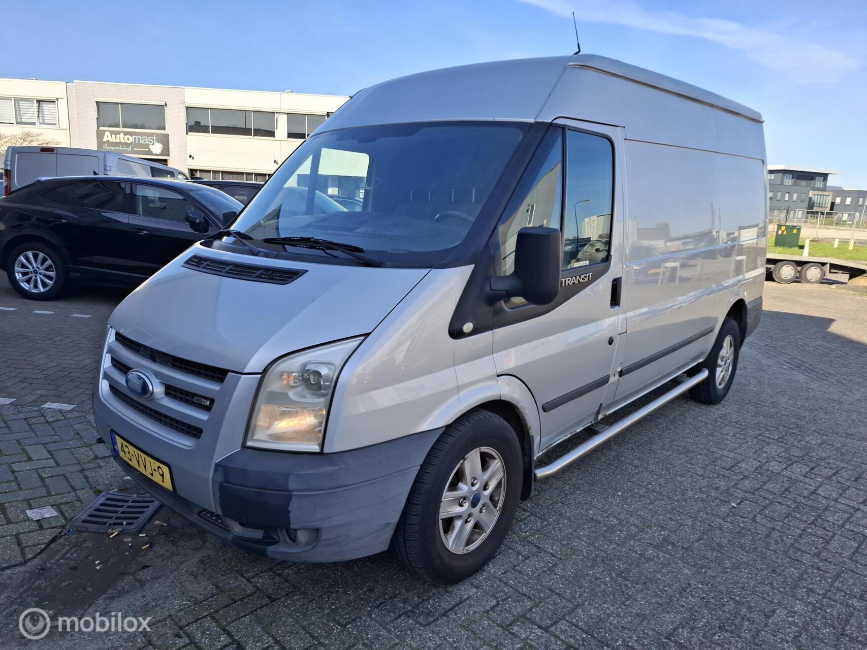 Ford Transit 330m FD Van 140 4.93 330M 2.2 TDCI Ambiente HD Airco / 3 stoelen 2008 - voorkant