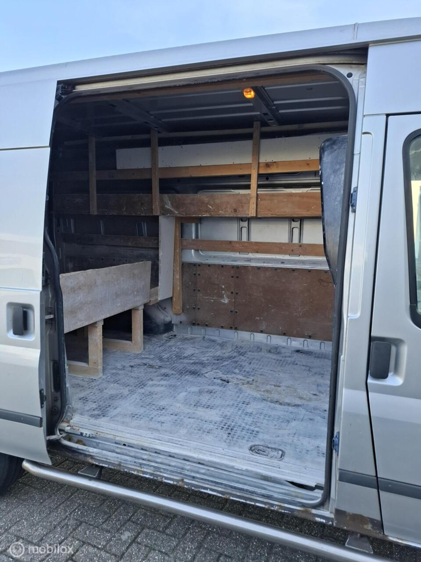 Foto van Ford Transit 330m FD Van 140 4.93