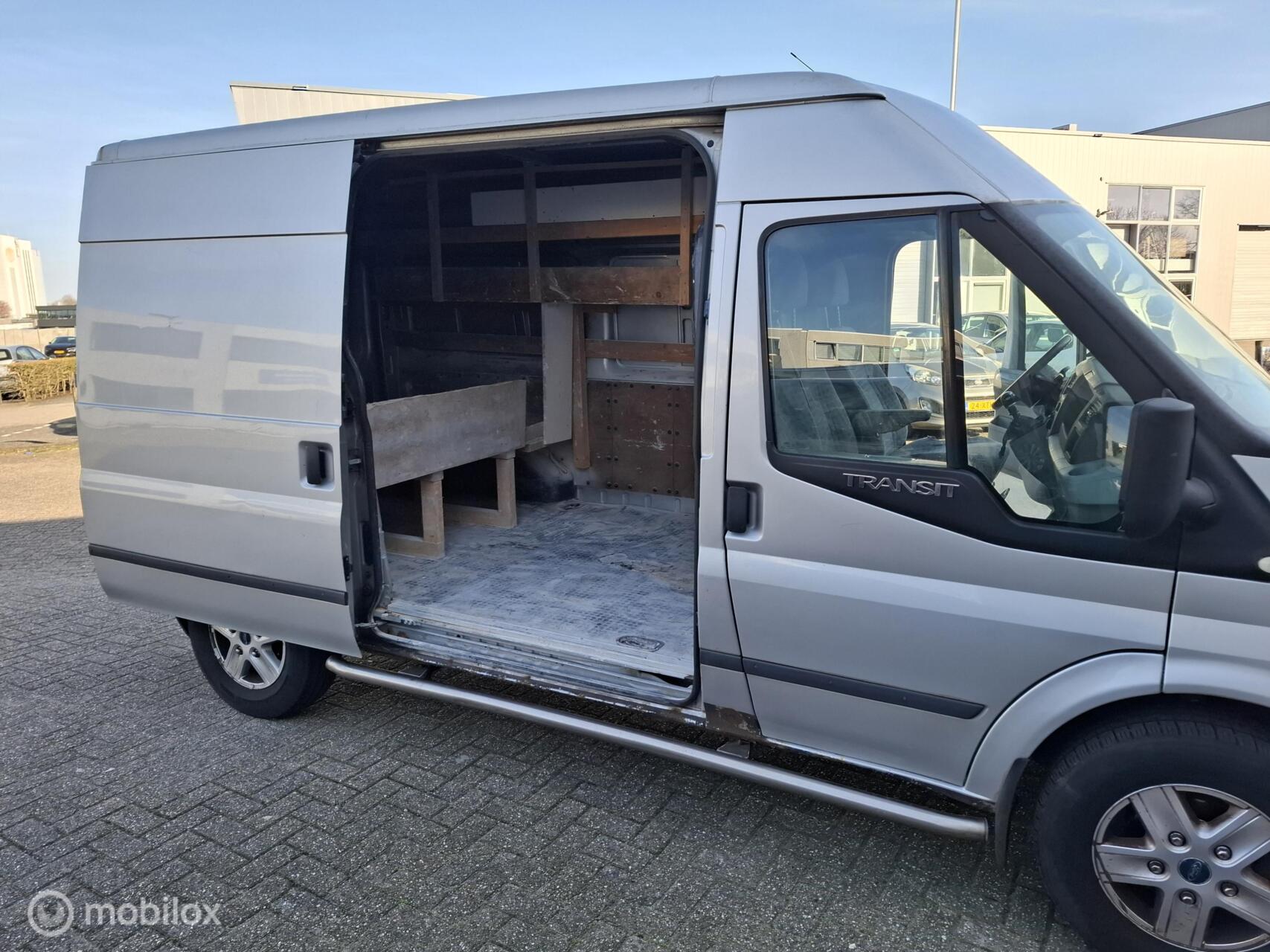 Foto van Ford Transit 330m FD Van 140 4.93