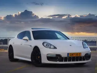 Foto van Porsche Panamera