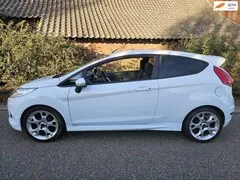 Ford Fiesta 1.6 Sport 2010 - voorkant