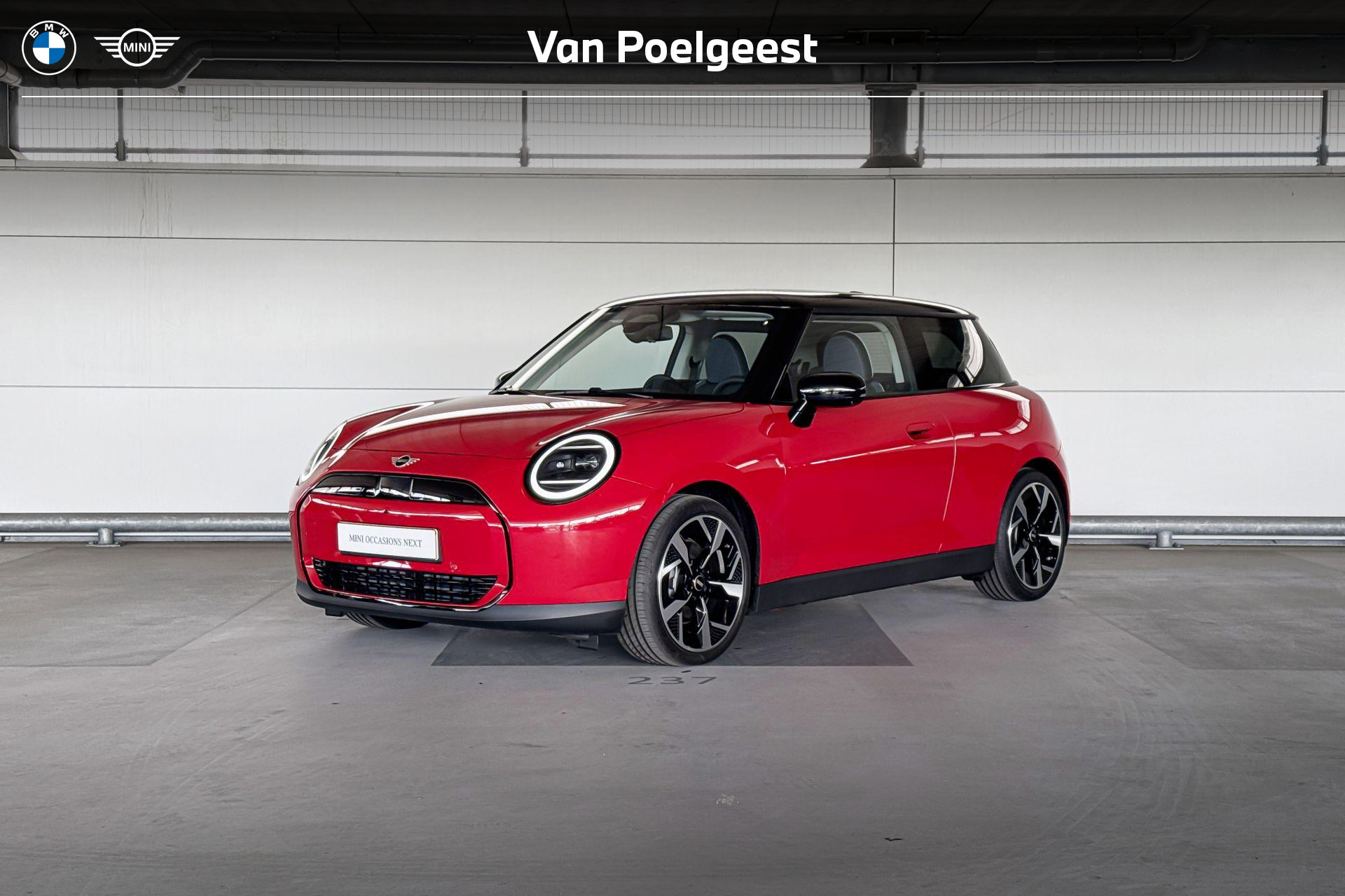 Foto van MINI COOPER E