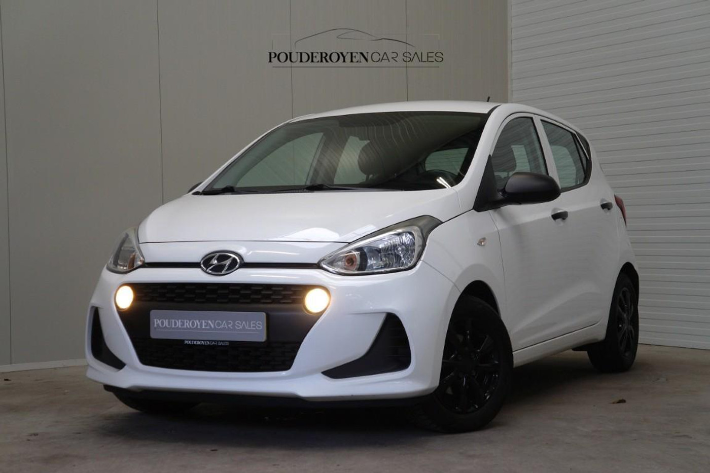 Hyundai I10 1.0i i-Motion Comfort / Airco / 4 Seizoensbanden / Goed onderhouden 2017 - voorkant