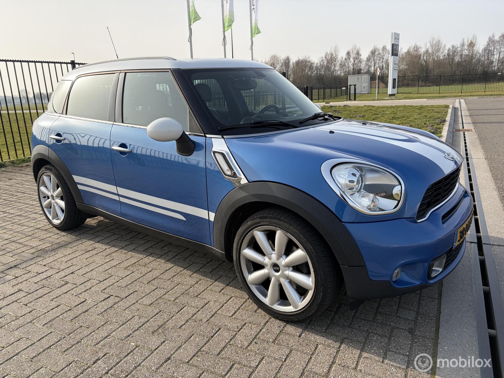 Foto van MINI COOPER S COUNTRYMAN