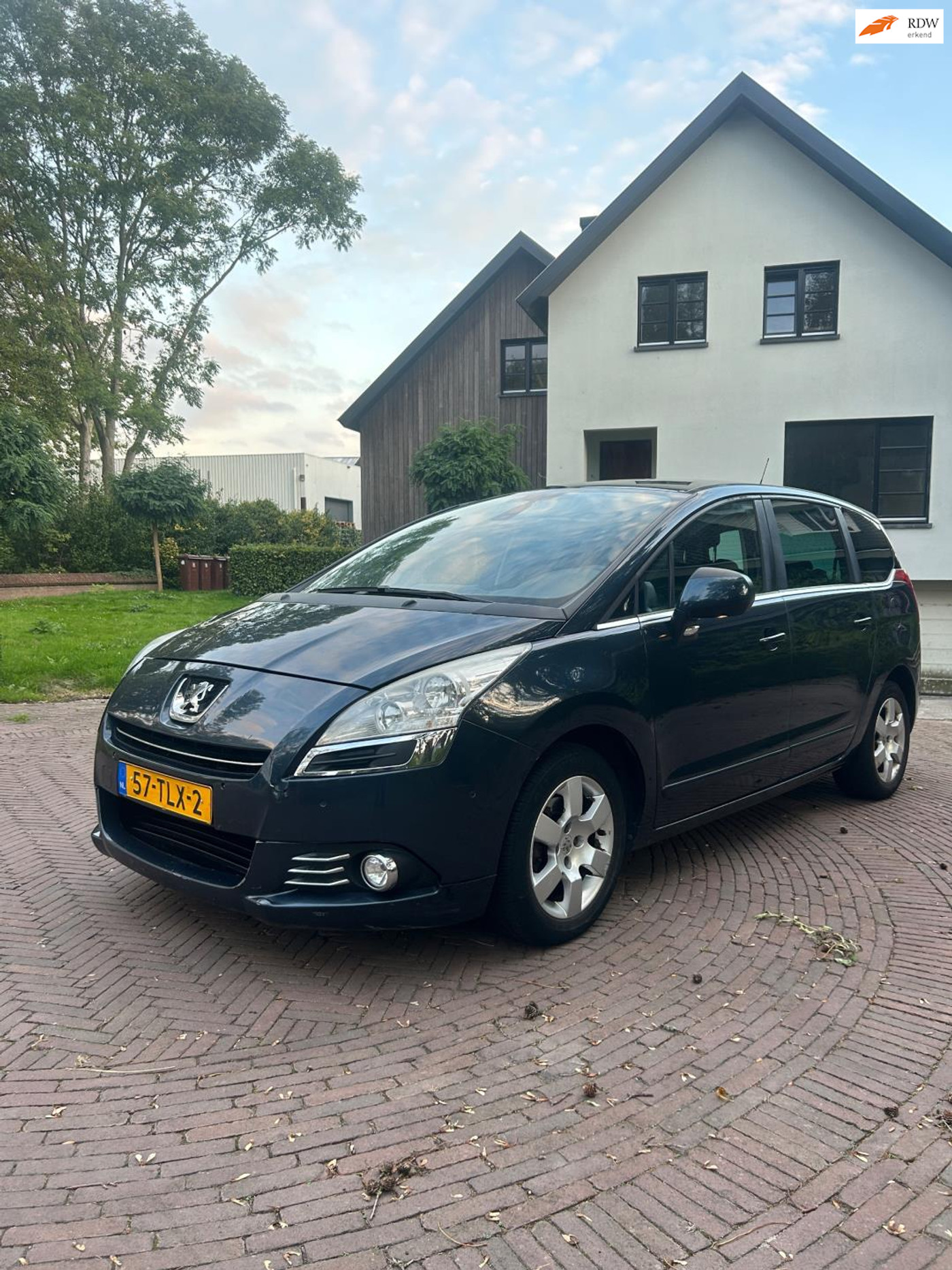 Foto van Peugeot 5008