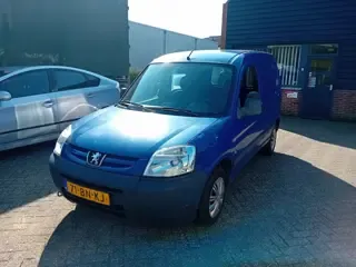 Foto van Peugeot Partner