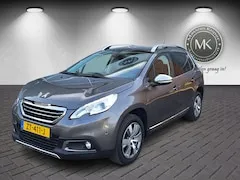 Peugeot 2008 1.2 PureTech Allure 2016 - voorkant