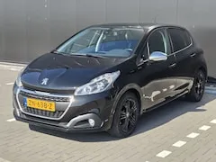 Peugeot 208 1.2 PureTech Signature 2019 - voorkant
