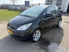 Foto van Mitsubishi Colt