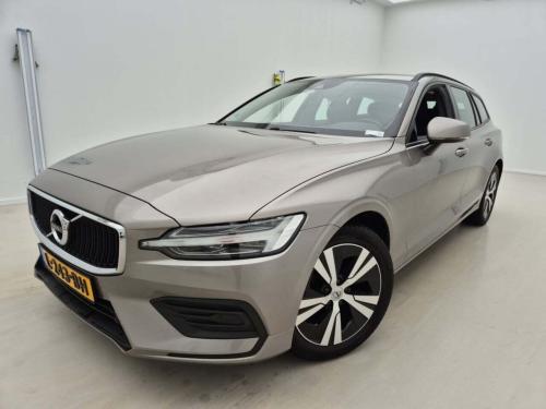 Volvo V60 2.0 B3 Momentum Advantage 2021 - voorkant