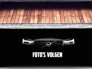 Volvo V60 2.0 T6 Plug-in hybrid AWD Plus Dark 2025 - voorkant