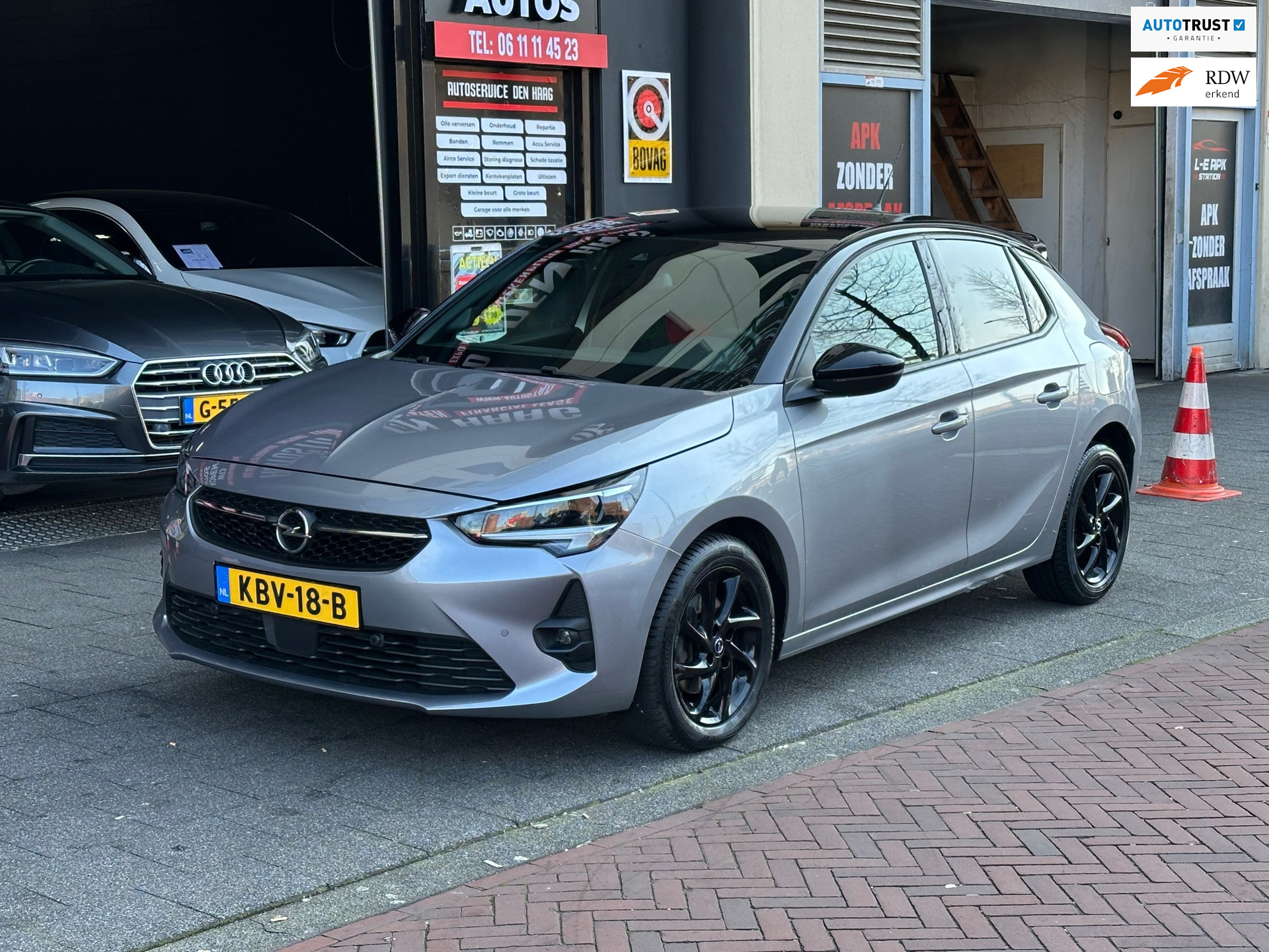 Opel Corsa 1.2 GS Line Automaat Leer Navi Camera Carplay 2021 - voorkant