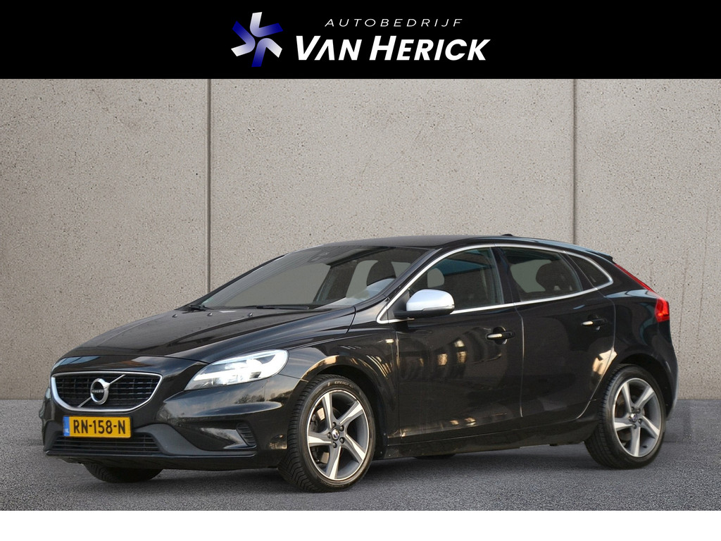 Volvo V40 2.0 T4 Business Sport 2018 - voorkant