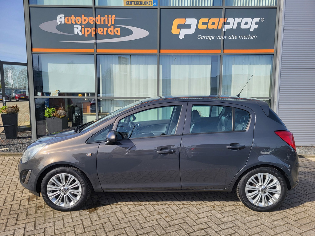 Opel Corsa 1.2-16V Cosmo 2014 - voorkant