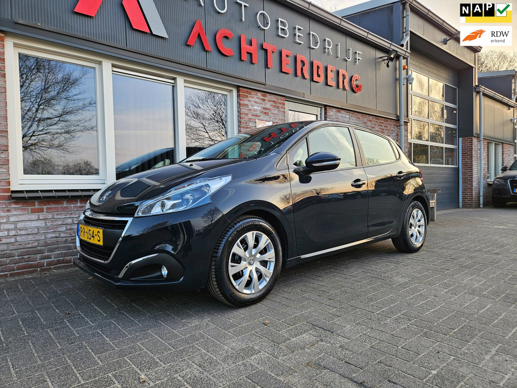 Peugeot 208 1.2 PureTech Blue Lion 2017 - voorkant