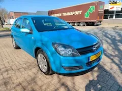 Opel Astra 1.6 Enjoy 2004 - voorkant