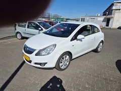Opel Corsa 1.0-12V Selection 2009 - voorkant