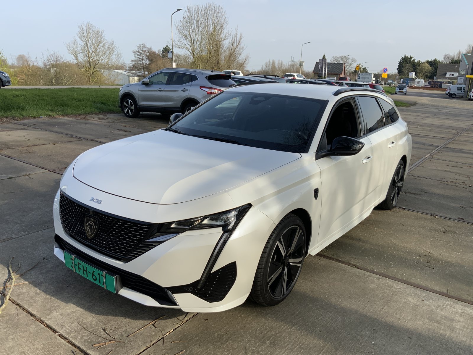Peugeot 308 SW 1.2 PureTech GT 2022 - voorkant