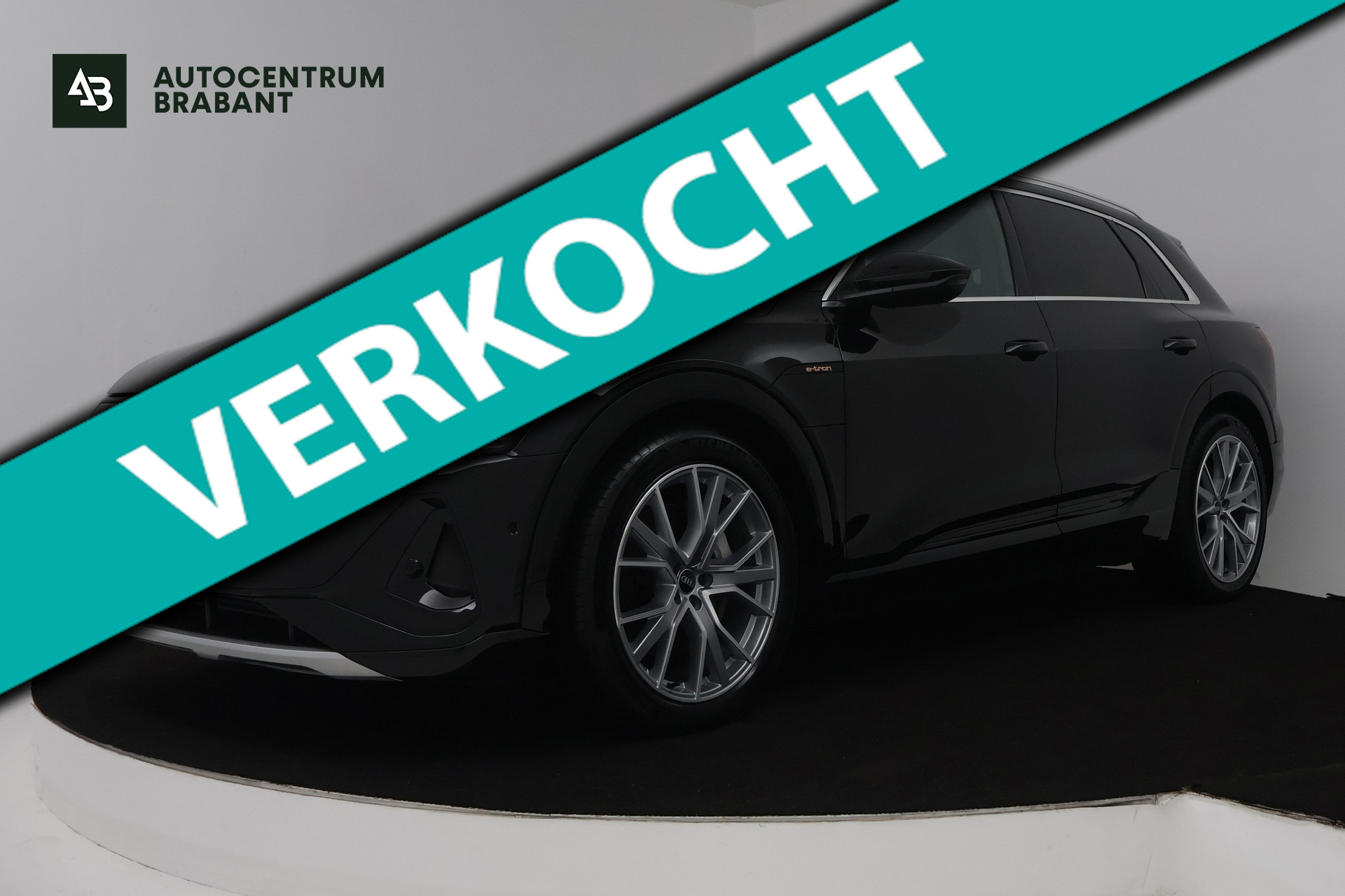 Audi E-tron 55 55 quattro S edition 95 kWh (TREKHAAK, B&O SOUND, SOH 92%, STOEL/STUUR VERWARMING, CRUISE ADAPTIEF, ELEKTR STOELEN) 2021 - voorkant