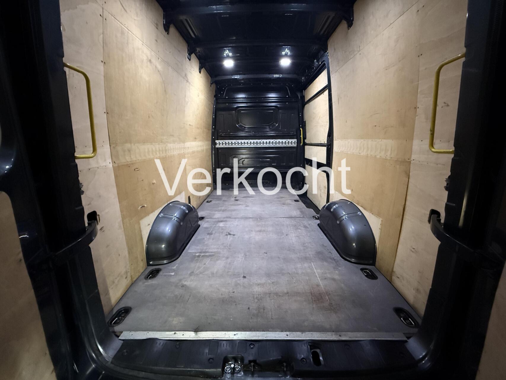 Foto van Man Tge