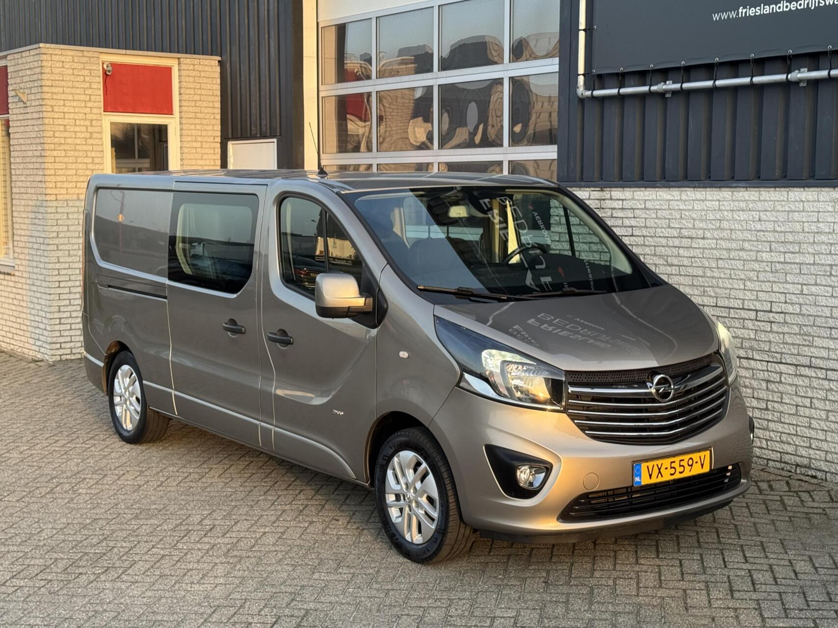 Foto van Opel Vivaro-b