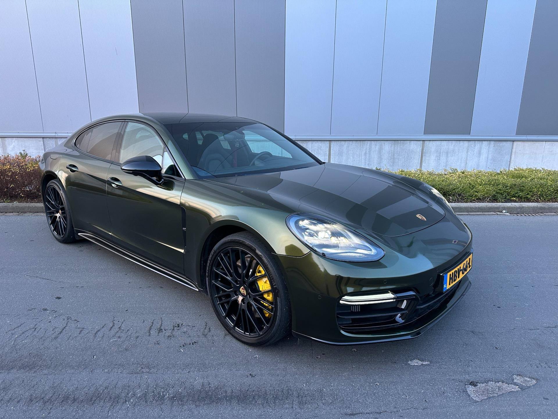 Foto van PORSCHE PANAMERA 4 E-HYBRID