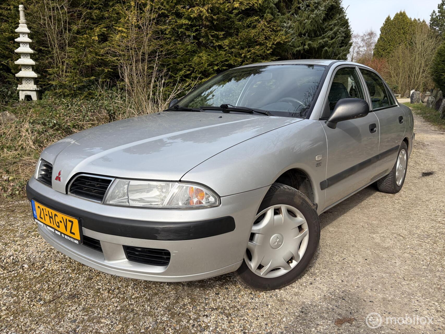 Foto van MITSUBISHI CARISMA