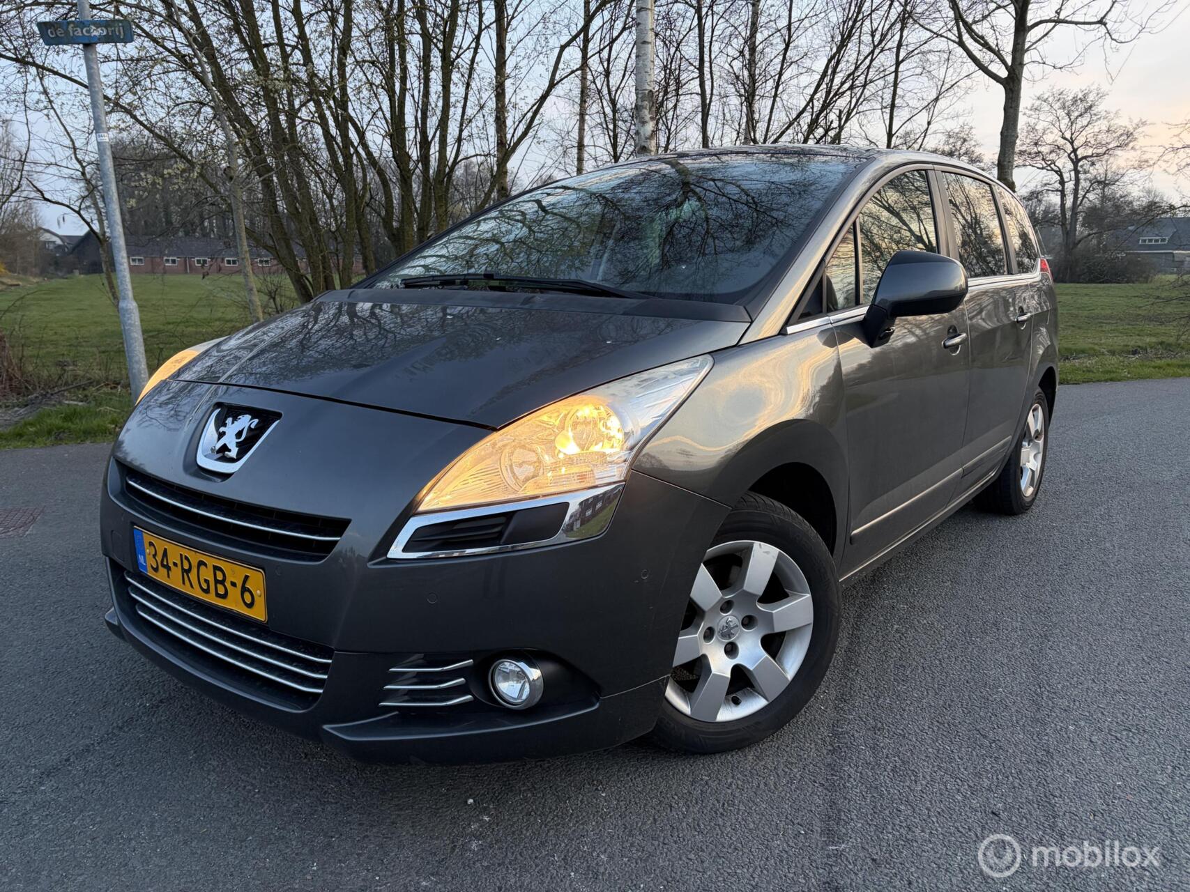 Foto van PEUGEOT 5008