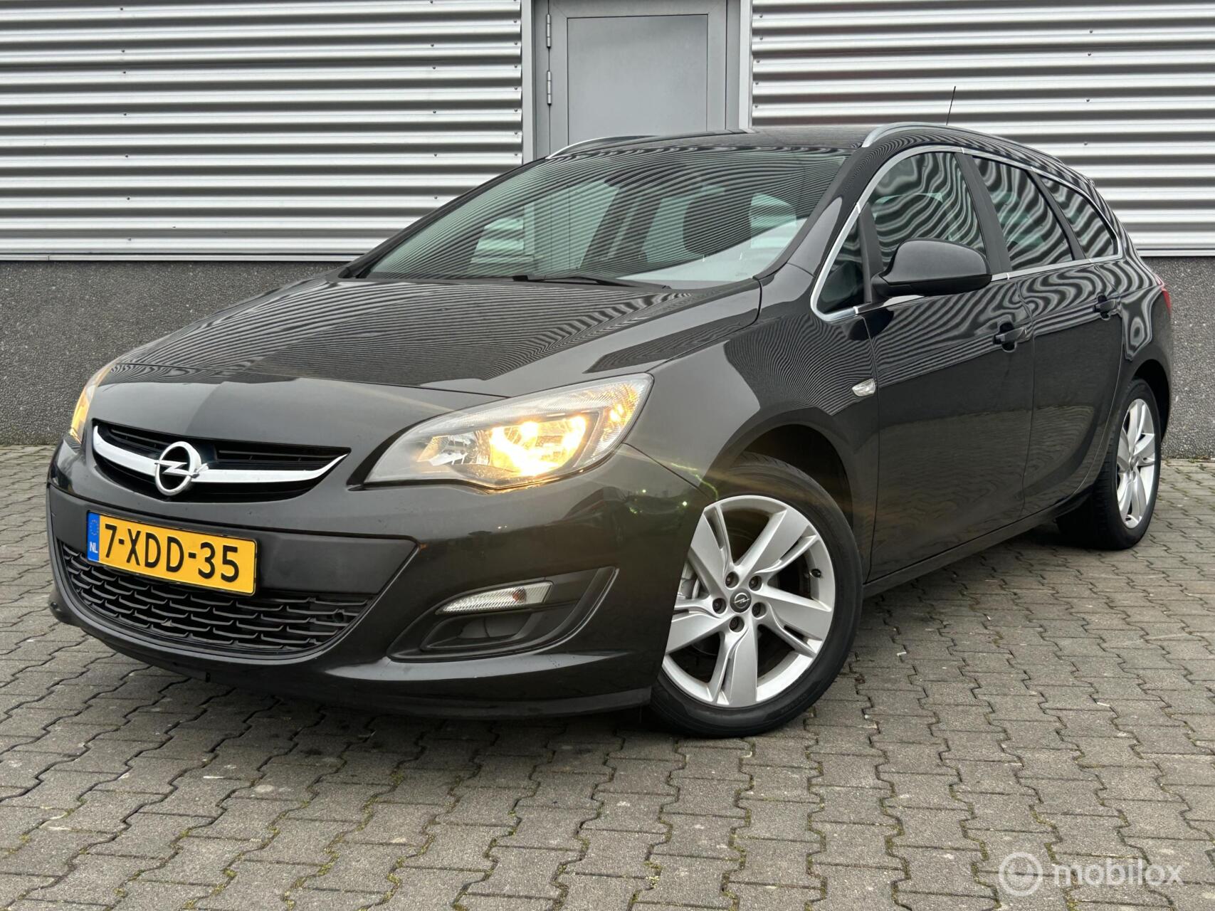 Foto van OPEL ASTRA SPORTS TOURER