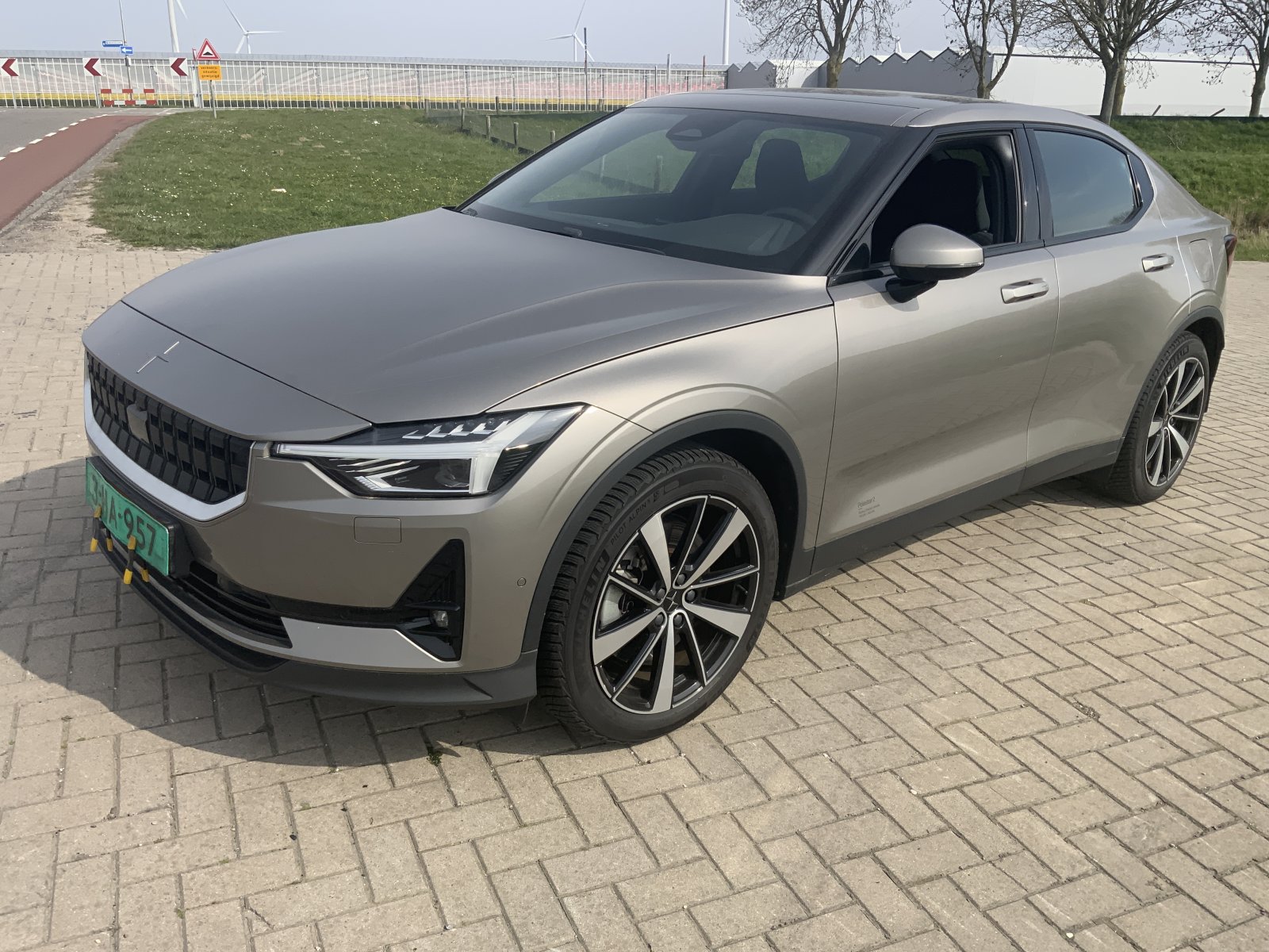 Polestar 2 Long Range Dual Motor Launch Edition 78kWh 2020 - voorkant