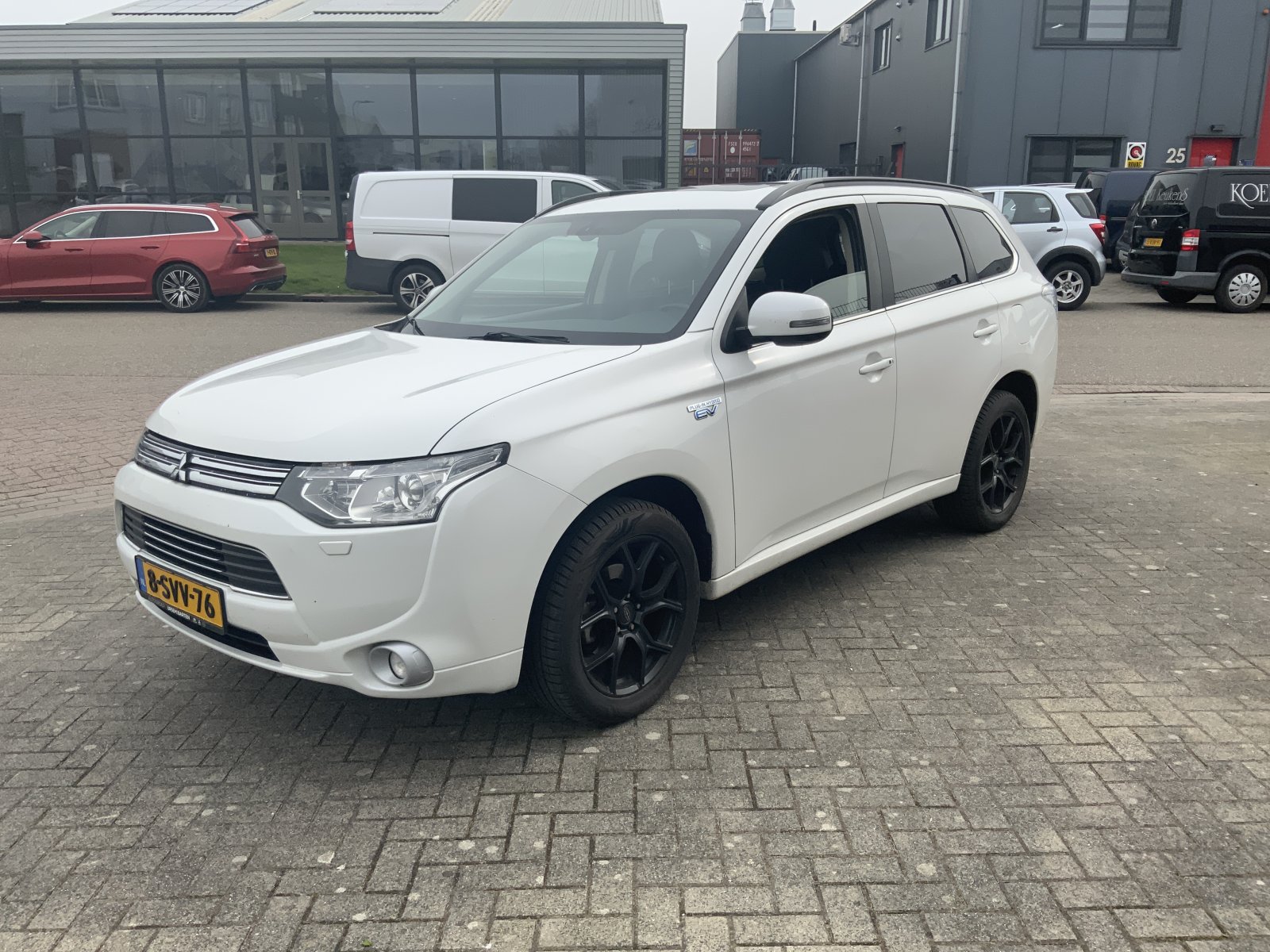 Mitsubishi Outlander 2.0 PHEV Instyle 2013 - voorkant