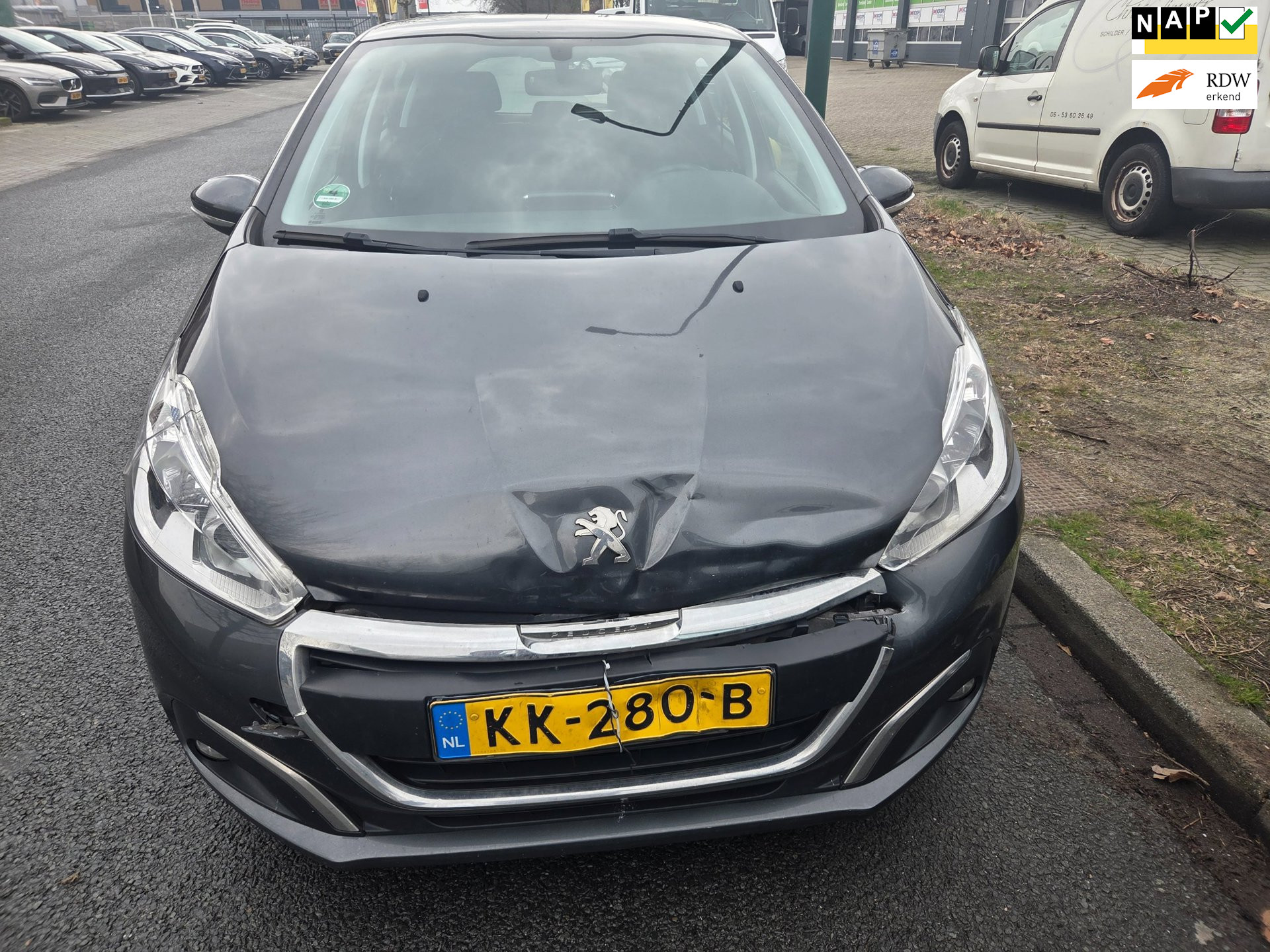 Peugeot 208 1.2 PureTech Blue Lease drive good 2016 - voorkant