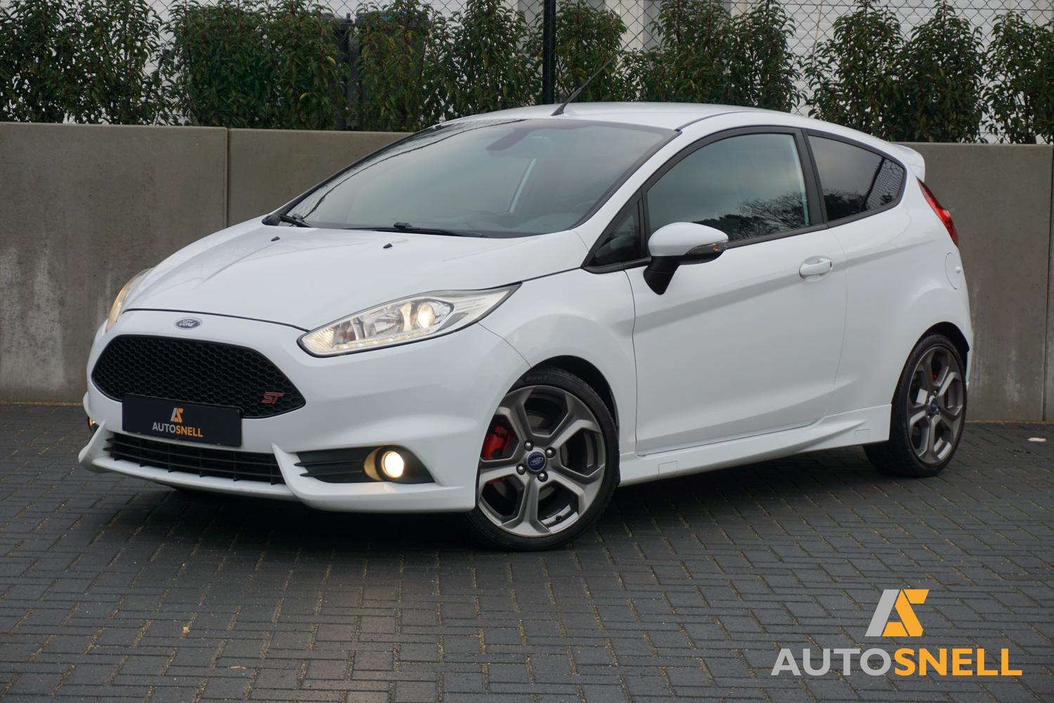 Ford Fiesta 1.6 ST2 2014 - voorkant
