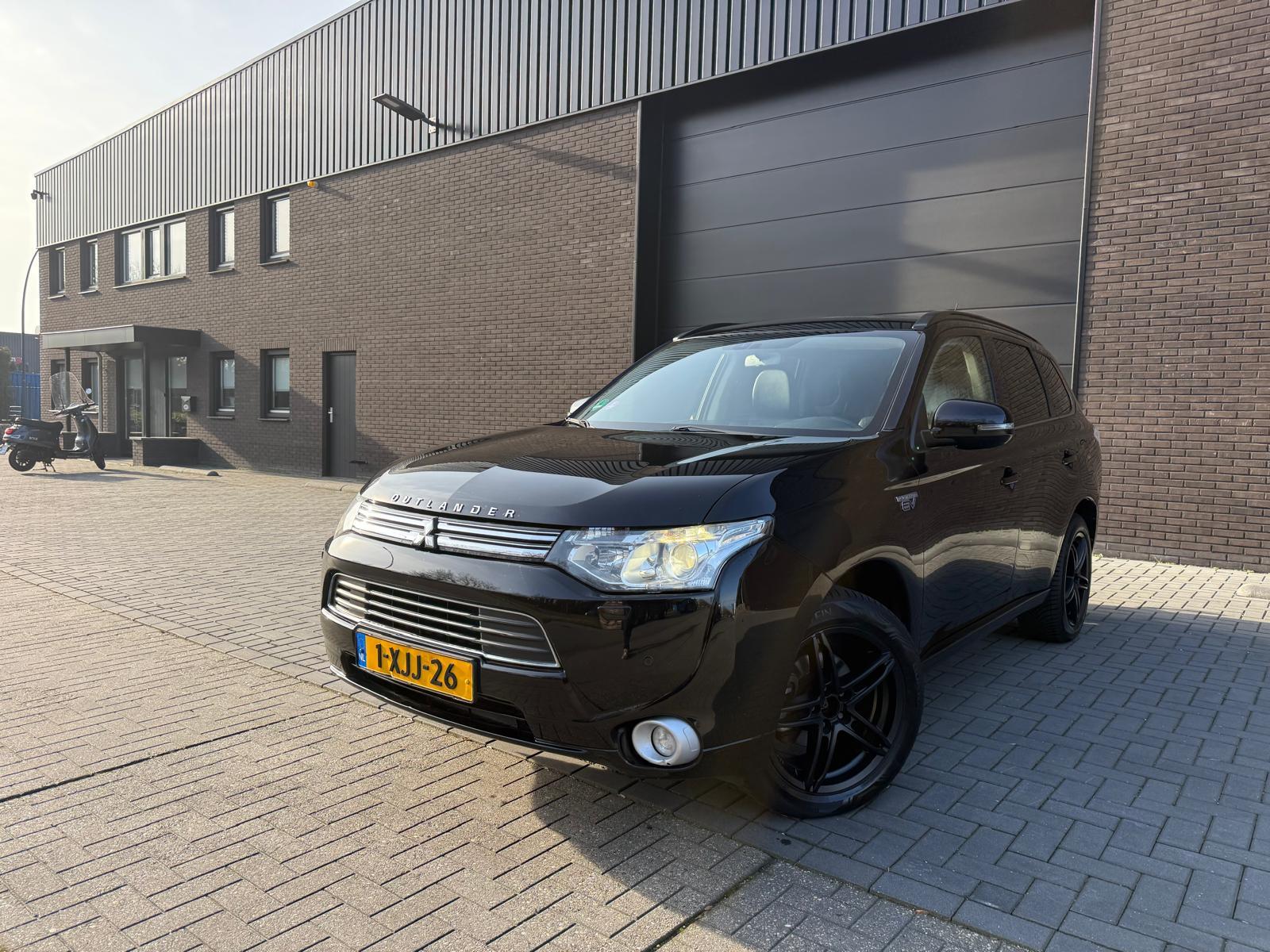 Foto van MITSUBISHI MITSUBISHI OUTLANDER
