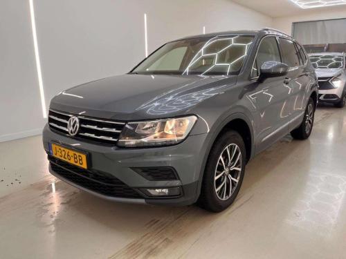 Volkswagen Tiguan 1.5 TSI Comfortline Business 7p. 2020 - voorkant