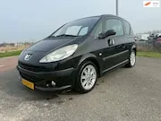 Foto van Peugeot 1007
