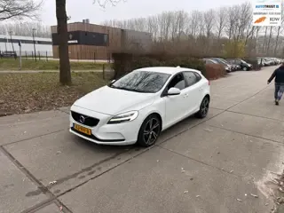 Volvo V40 2.0 D2 Nordic+ 2016 - voorkant
