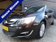 Opel Astra 1.4 Turbo Design Edition 2013 - voorkant