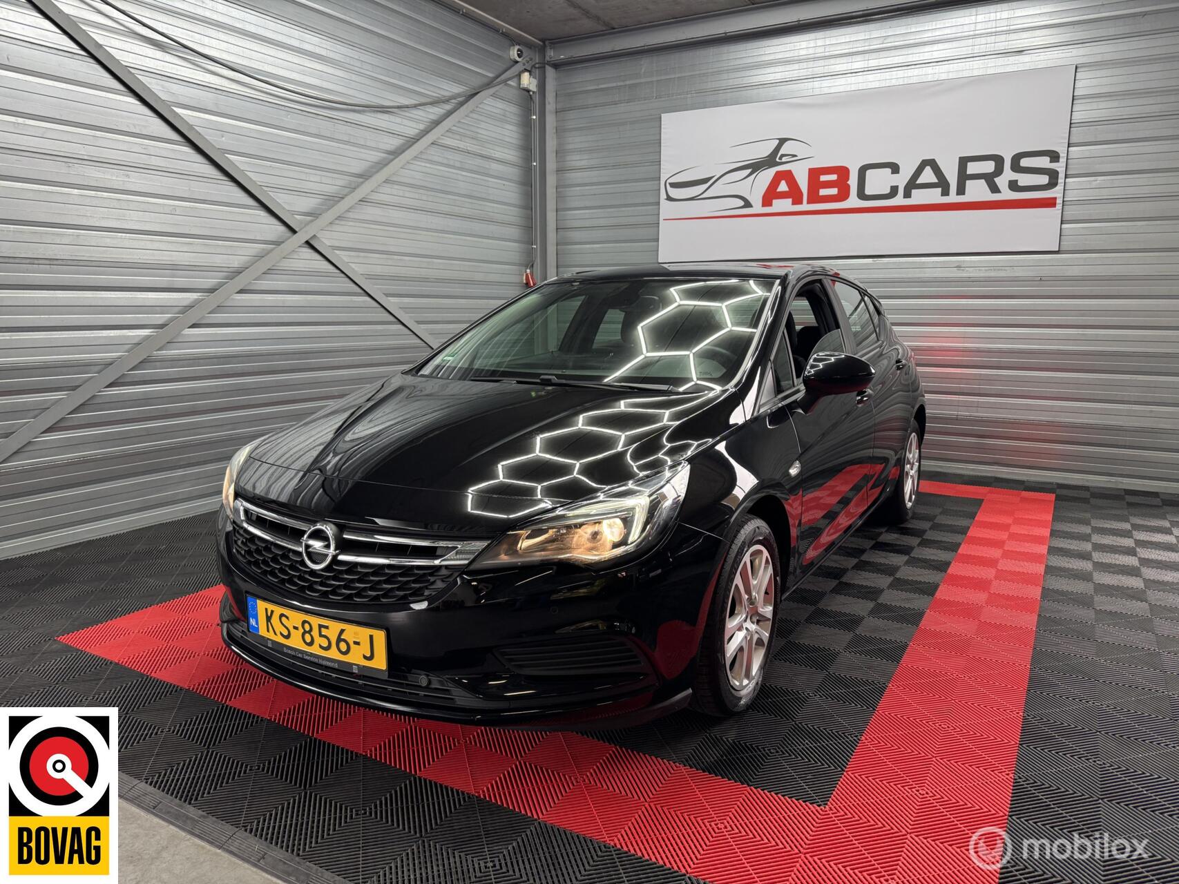 Opel Astra 1.0 Edition 2016 - voorkant